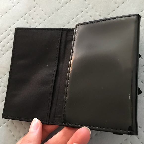 Dior Beauty Makeup Wallet with Mirror - Picture 3 of 6